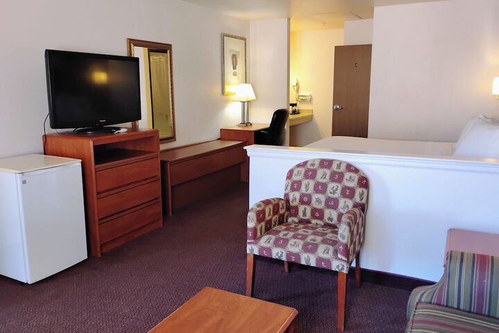Room 8 of 25