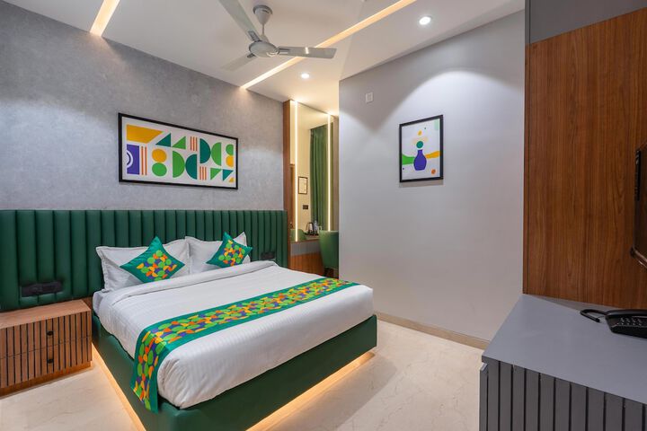 Room 21 of 50
