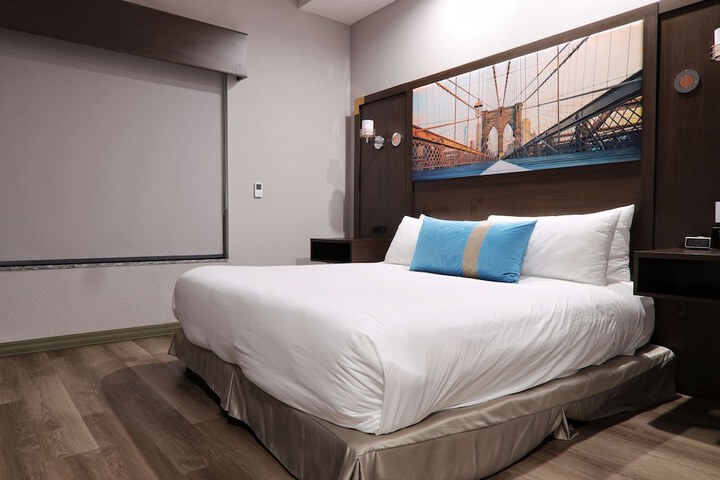 Room 22 of 60