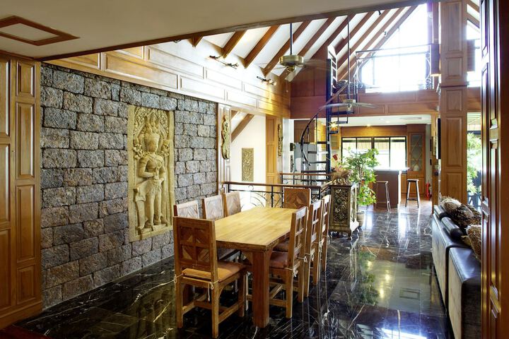 Dining Photos