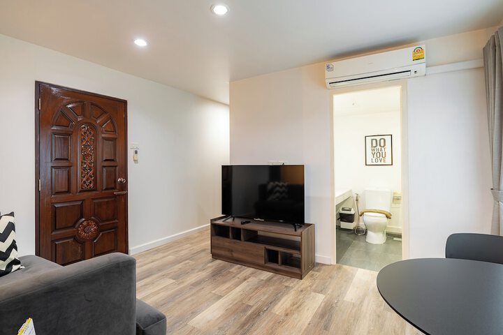 Room 70 of 153