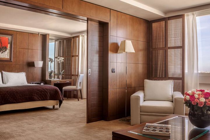Room 30 of 104