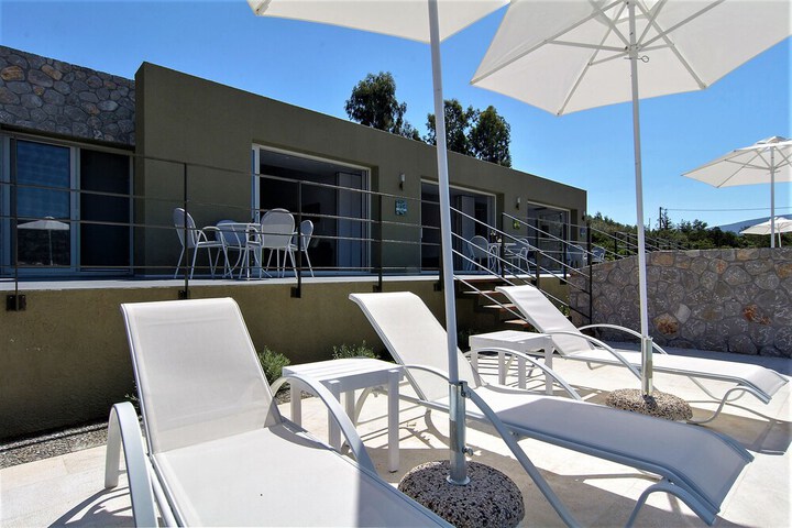 Sundeck 75 of 80