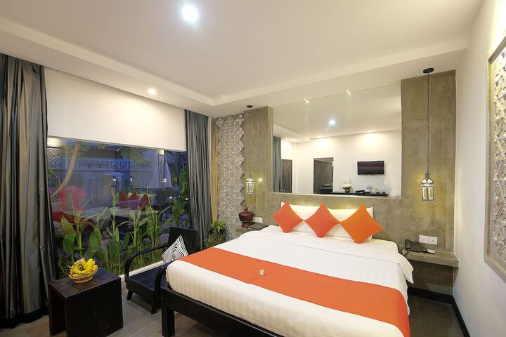 Room 8 of 47
