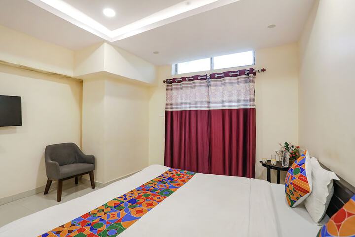 Room 13 of 25