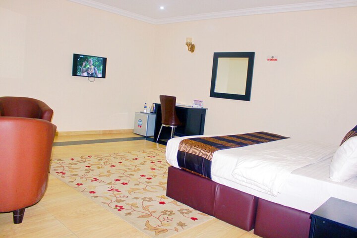 Room 49 of 93