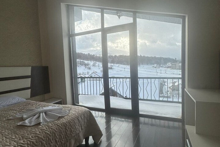 Room 8 of 21