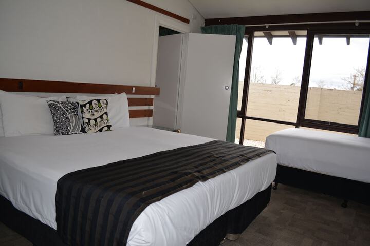 Room 5 of 51