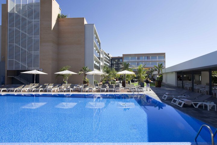 Pool 34 of 62
