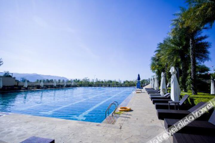 Fuxian Lake Yuetu Resort Hotel