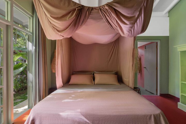 Room 2 of 47