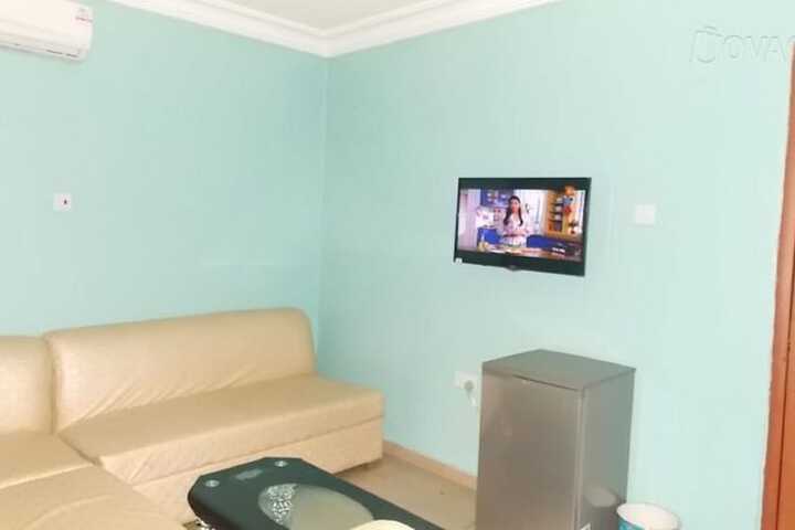 Room 10 of 20