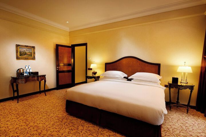 Room 143 of 266
