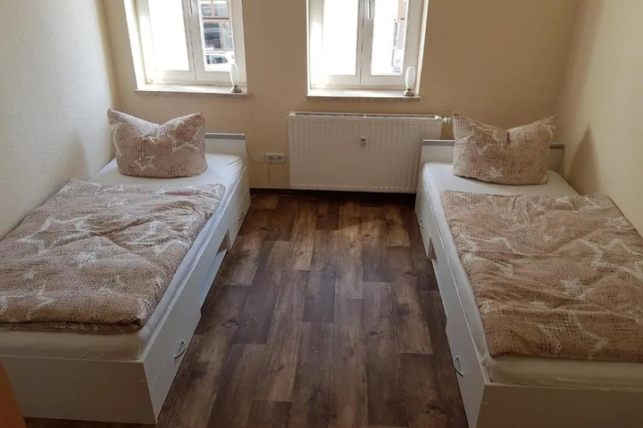 Room 2 of 12