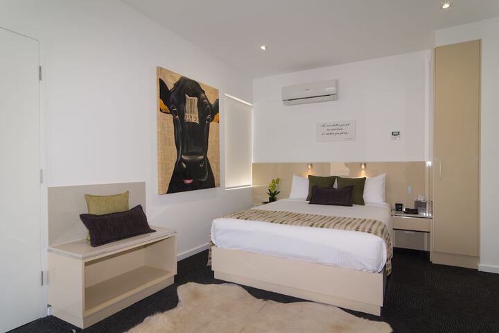Room 5 of 40