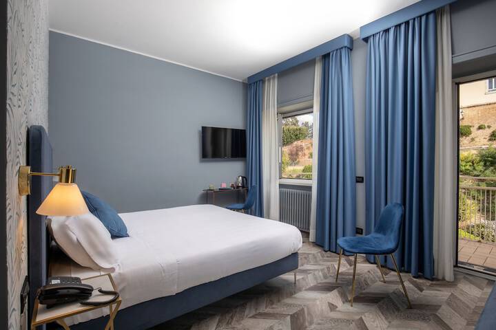 Room 30 of 63