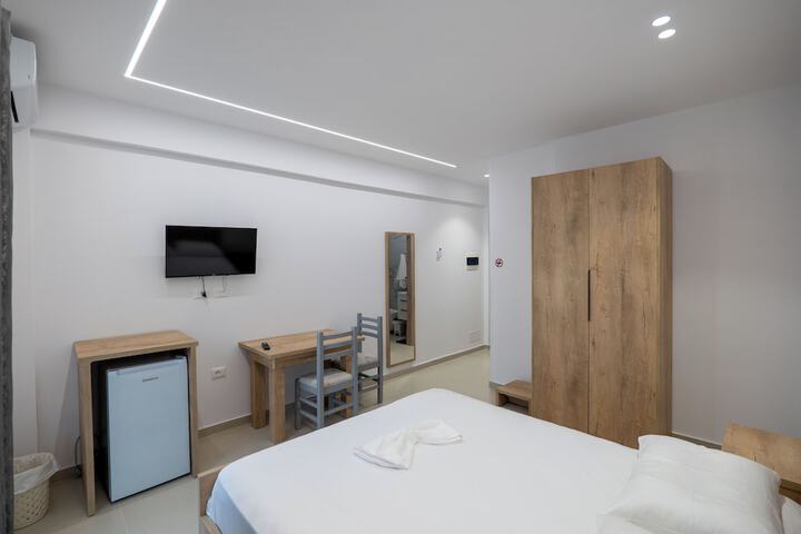 Room 14 of 81