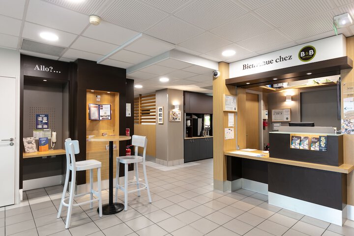 Entrance & Lobby