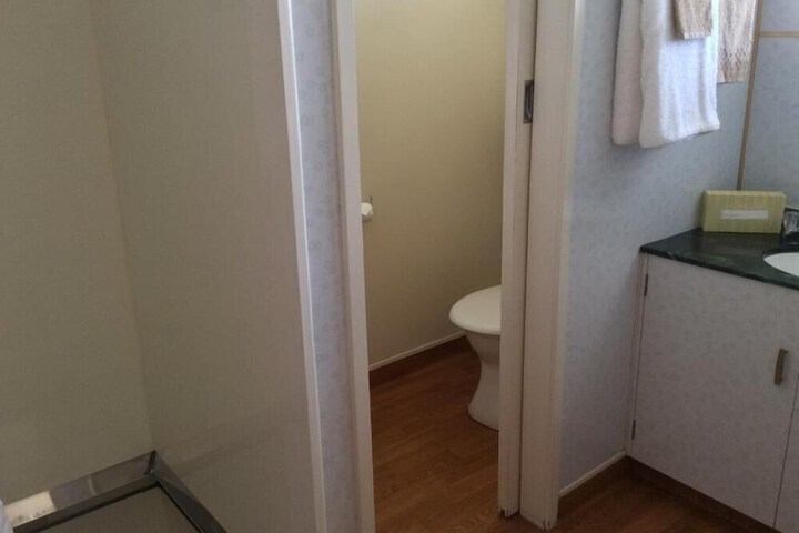 Room 35 of 44