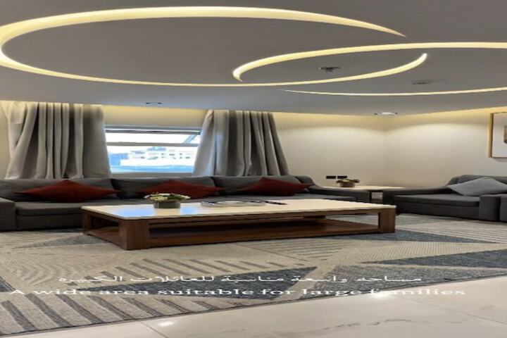 Room 15 of 32