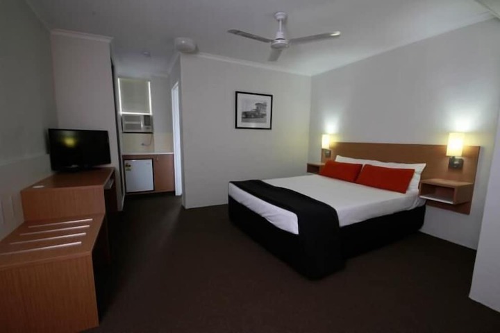 Room 15 of 41