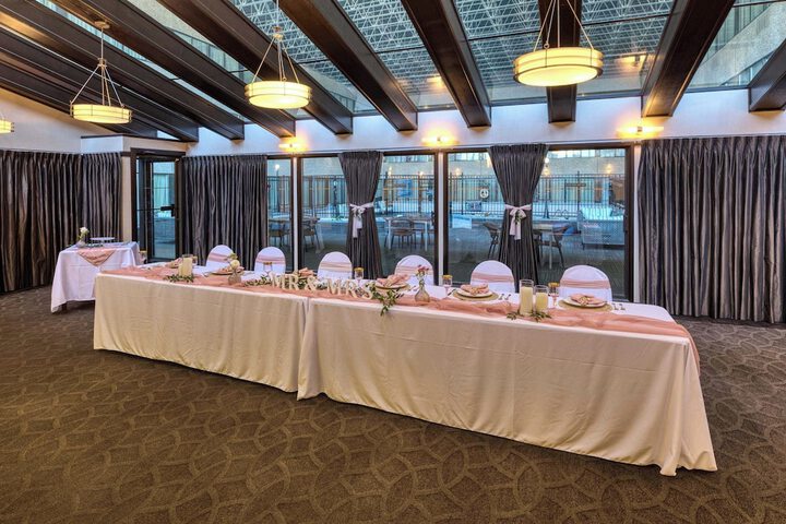 Ballroom/Hall 30 of 34