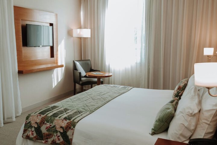 Room 4 of 65