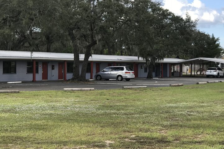 Property Grounds 21 of 25