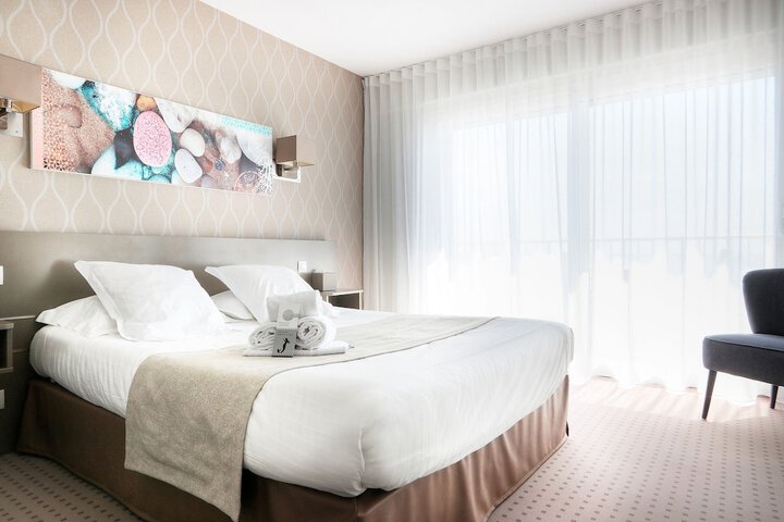 Room 34 of 59