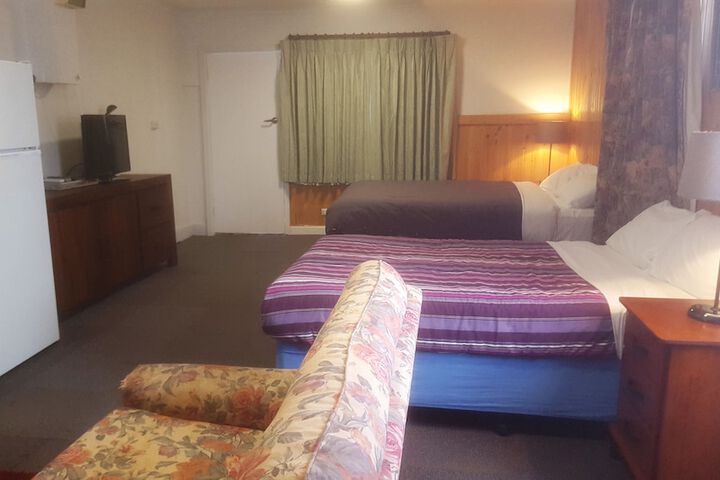 Room 18 of 40