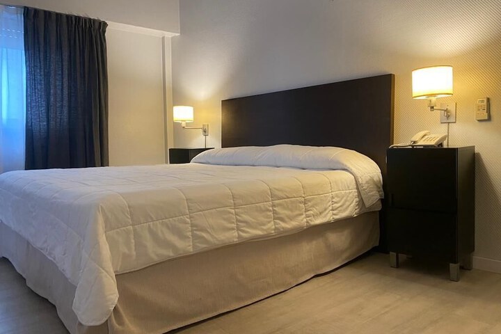 Room 20 of 37
