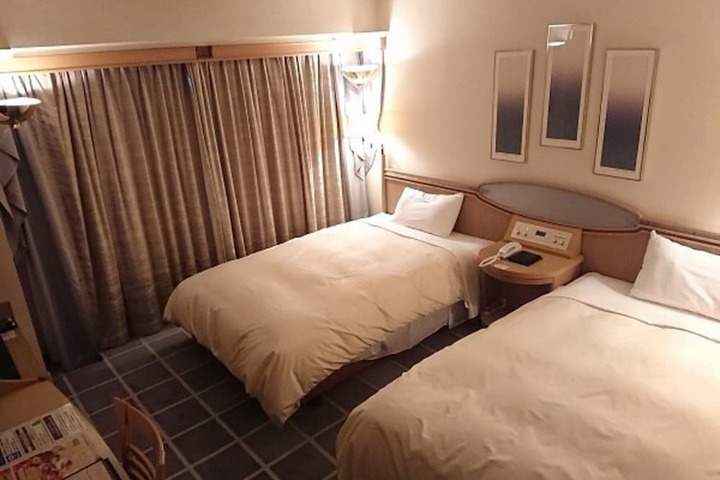 Room 42 of 116