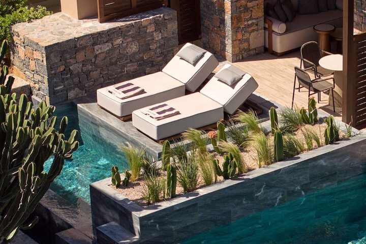 Pool 130 of 241