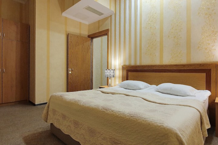 Room 5 of 45