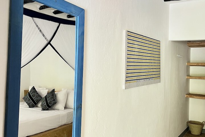 Room 8 of 49