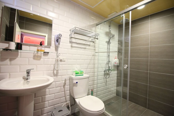 Room 14 of 54