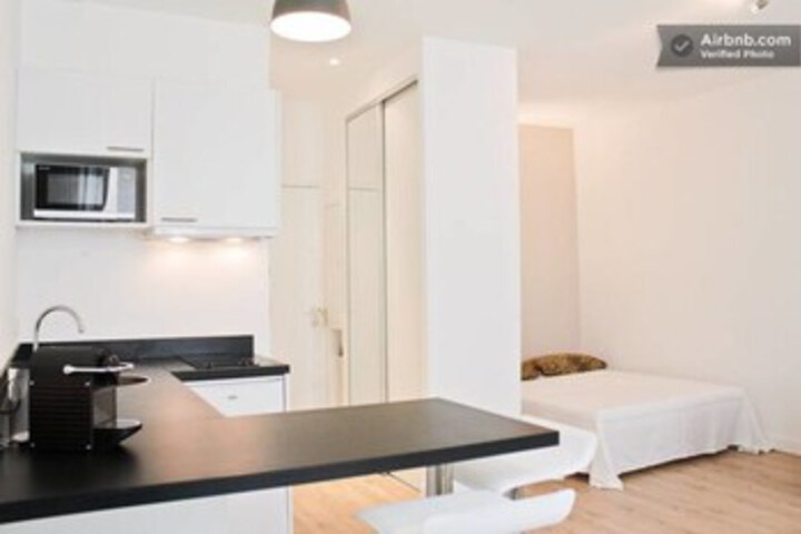 Room 2 of 17