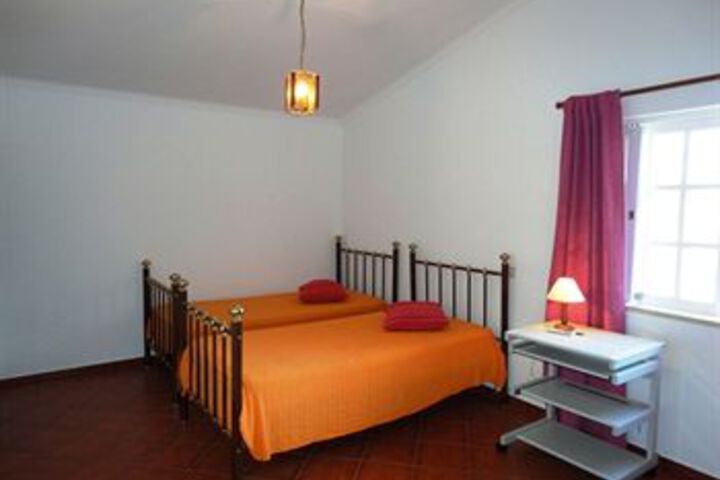 Room 13 of 30