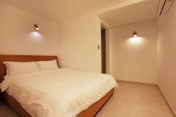 Room 168 of 198