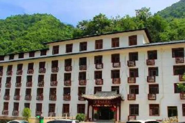 Jinsixia Guobin Grand Hotel (Ludumen)