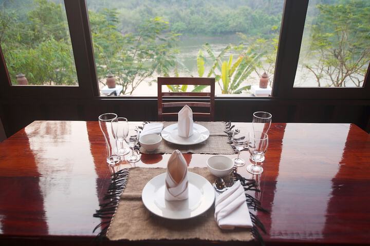 Dining 142 of 277