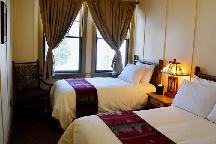 Room 14 of 40