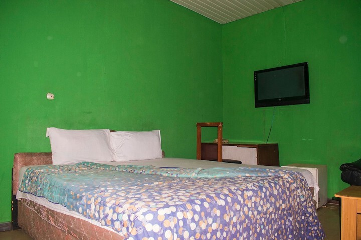 Room 9 of 53