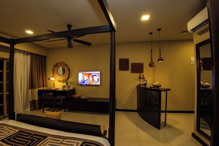 Room 32 of 173