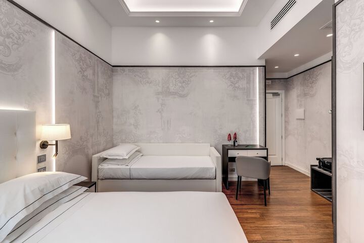 Room 12 of 52