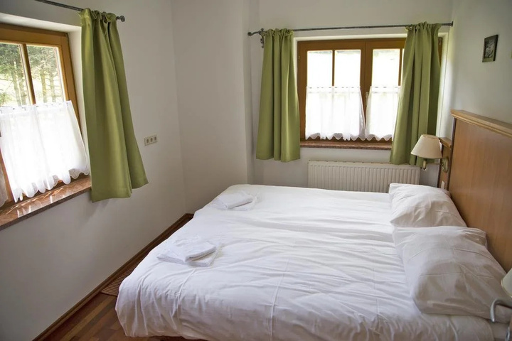 HAUS OBERMOOS