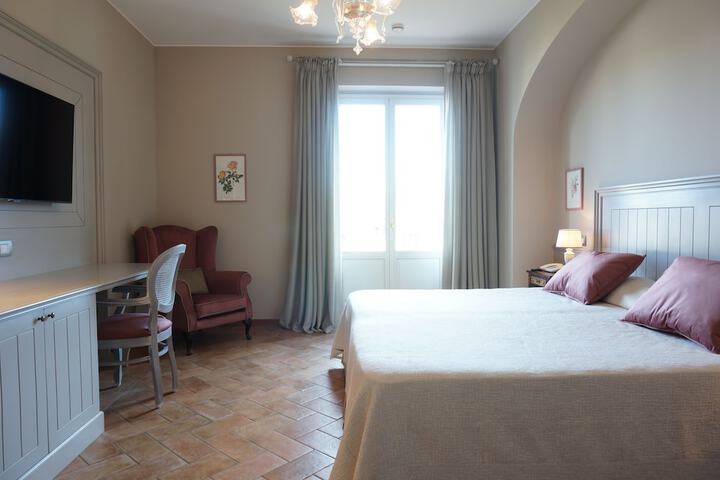 Room 10 of 56