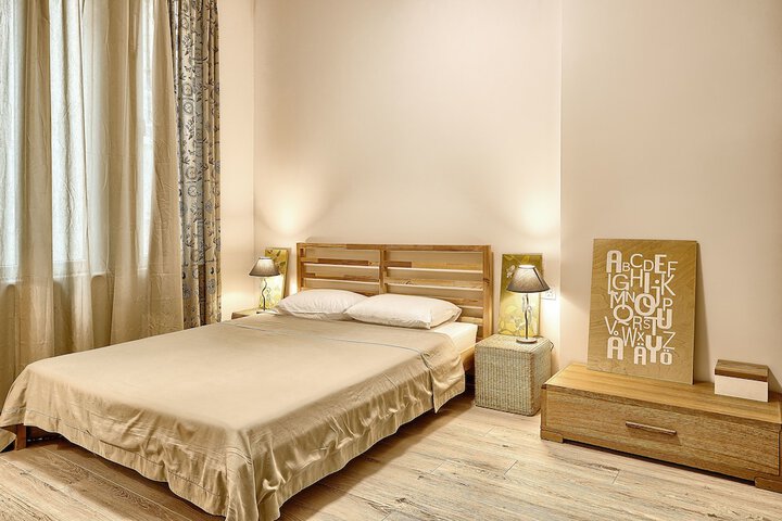 Room 9 of 29