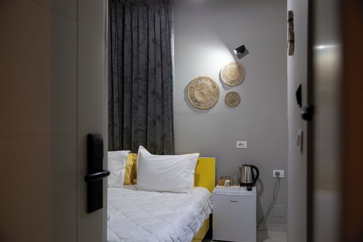 Room 39 of 90
