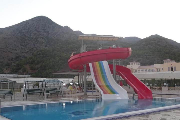 Pool 12 of 32